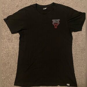 New Era NBA Neon Graphic Tee Chicago Bulls Black Size Large
